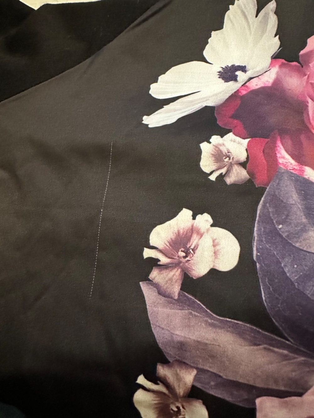 4 TORRID 26/28 SATIN front floral Sweatshirt with Pink Rose Print *Flawed pulls* - Picture 8 of 9